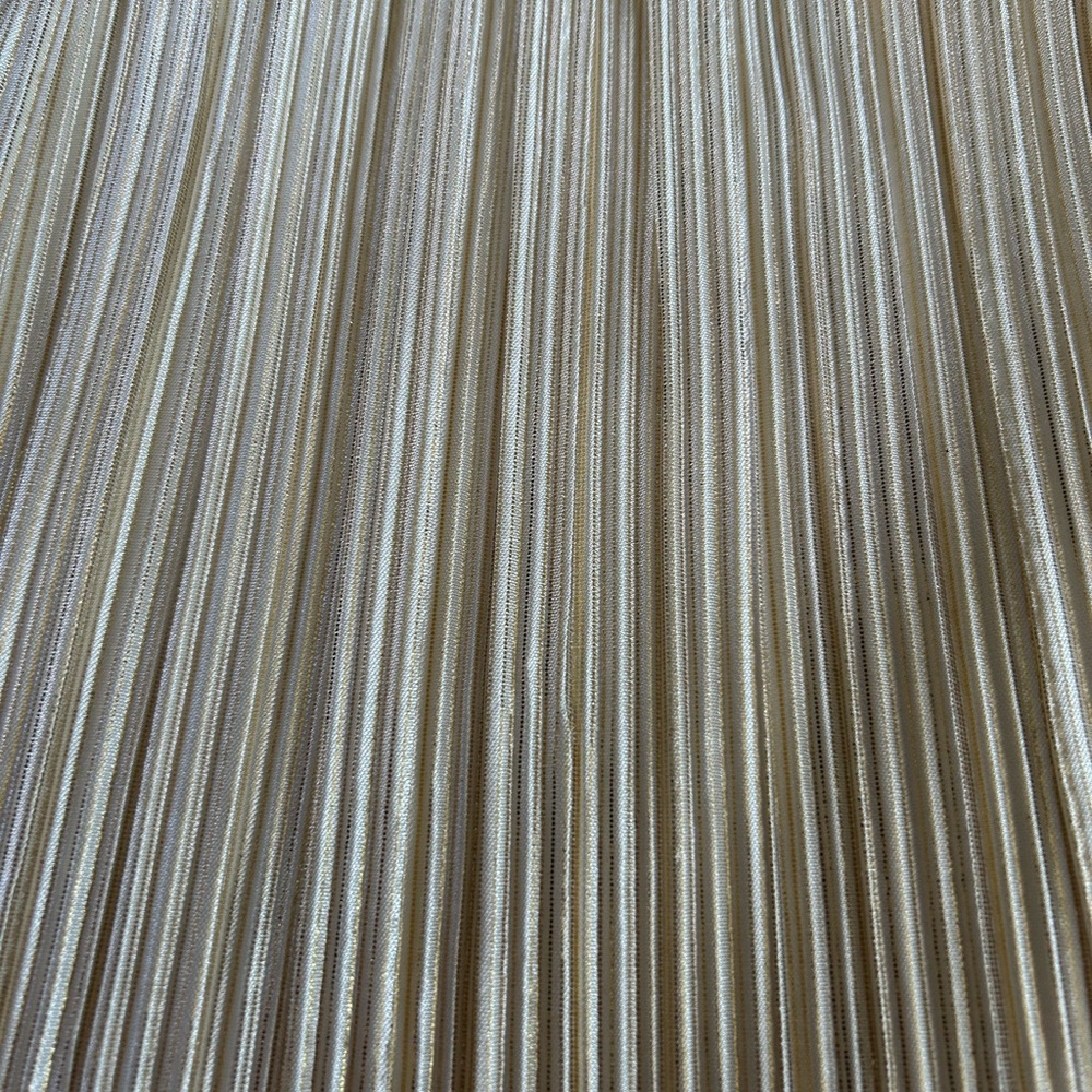 Rewind Elegant Gold Pleated Romper - Picture 12 of 12